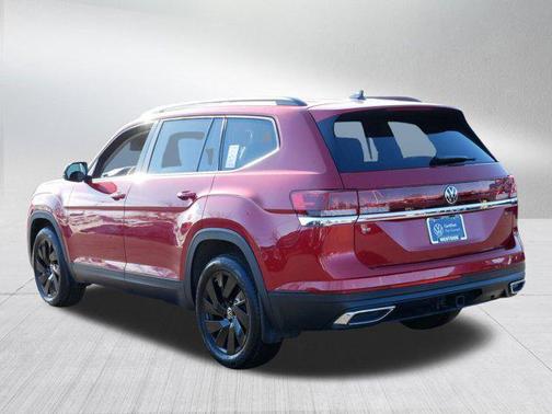 2024 Volkswagen Atlas 2.0T SE w/Technology 4MOTION