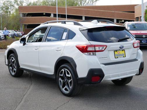 Crystal White Pearl 2019 Subaru Crosstrek 2.0i Limited