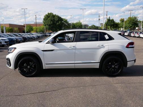 Opal White Pearl 2023 Volkswagen Atlas Cross Sport 3.6L V6 SEL R-Line
