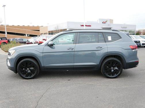 2025 Volkswagen Atlas 2.0T SE w/Technology 4MOTION