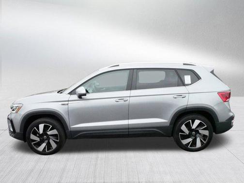 2024 Volkswagen Taos 1.5T SEL
