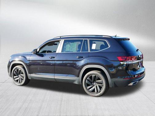 2022 Volkswagen Atlas 2.0T SE w/Technology 4MOTION