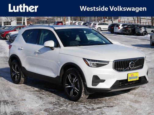 Crystal White Pearl 2025 Volvo XC40 B5 Core Bright Theme SUV