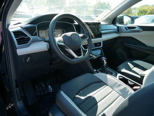 2025 Volkswagen Taos 1.5T SEL
