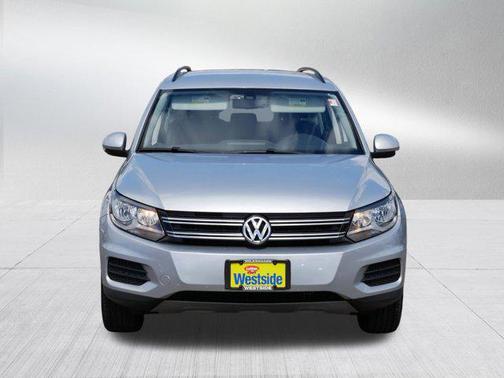 Reflex Silver Metallic 2017 Volkswagen Tiguan 2.0T S 4MOTION