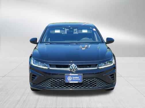 Deep Black Pearl 2025 Volkswagen Jetta 1.5T Sport