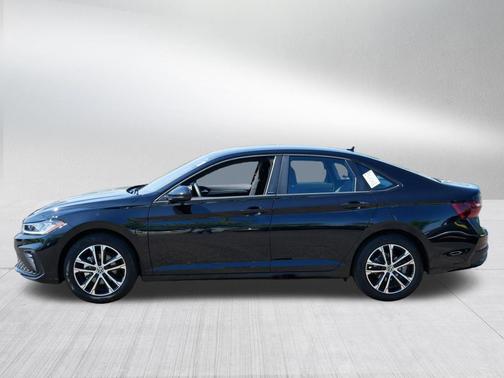 Deep Black Pearl 2025 Volkswagen Jetta 1.5T Sport