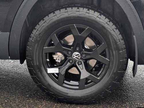 Deep Black Pearl 2026 Volkswagen Atlas Peak Edition