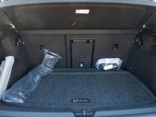 2024 Volkswagen Golf GTI 2.0T SE DSG