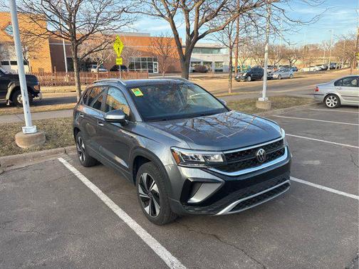2024 Volkswagen Taos 1.5T SE