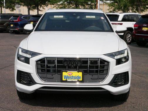 2023 Audi Q8 55 Premium