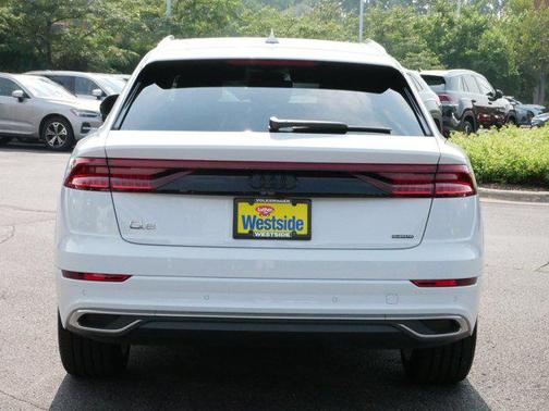2023 Audi Q8 55 Premium