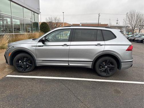 2024 Volkswagen Tiguan 2.0T SE R-Line Black 4MOTION