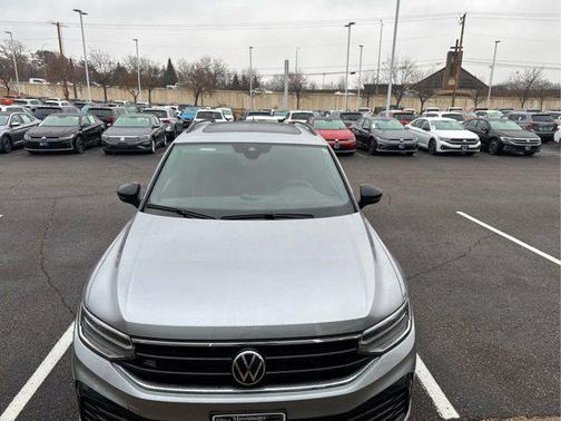 2024 Volkswagen Tiguan 2.0T SE R-Line Black 4MOTION