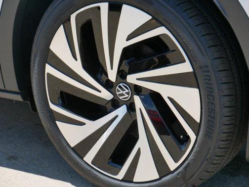 2025 Volkswagen ID.4 Pro S Plus