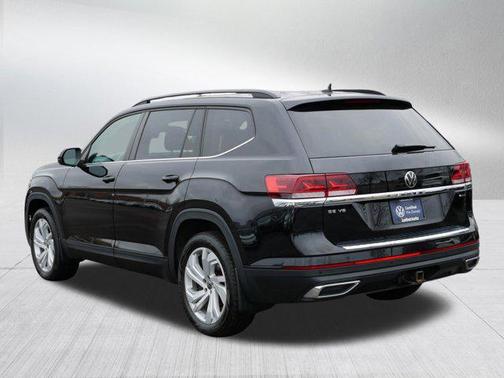 Deep Black Pearl 2023 Volkswagen Atlas 3.6L SE w/Technology