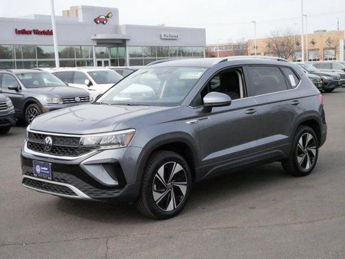 2024 Volkswagen Taos 1.5T SE