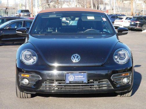 2019 Volkswagen Beetle 2.0T SE