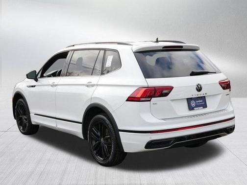 2022 Volkswagen Tiguan 2.0T SE R-Line Black 4MOTION