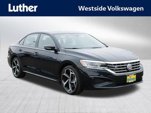 2021 Volkswagen Passat 2.0T R-Line