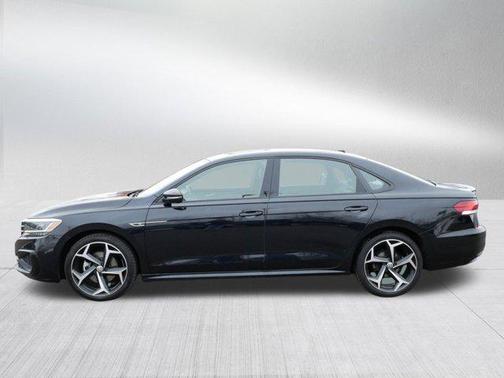 2021 Volkswagen Passat 2.0T R-Line
