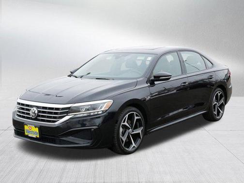 2021 Volkswagen Passat 2.0T R-Line