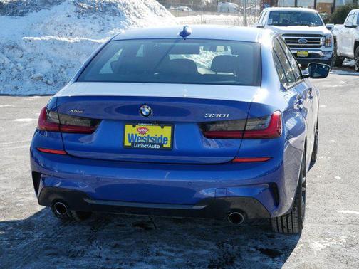2019 BMW 330 xDrive