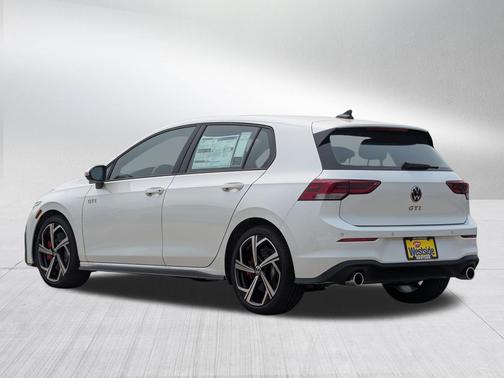 opal white pearl 2026 Volkswagen Golf GTI 2.0T SE DSG
