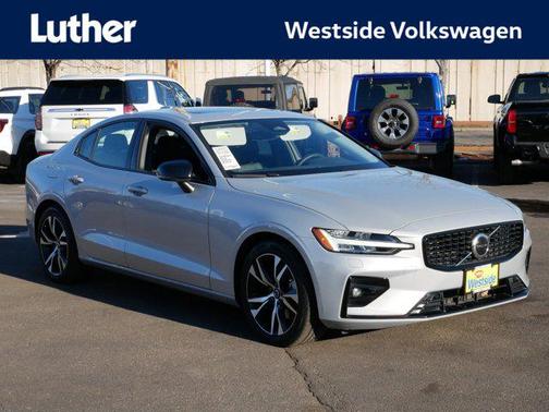 2025 Volvo S60 B5 Core