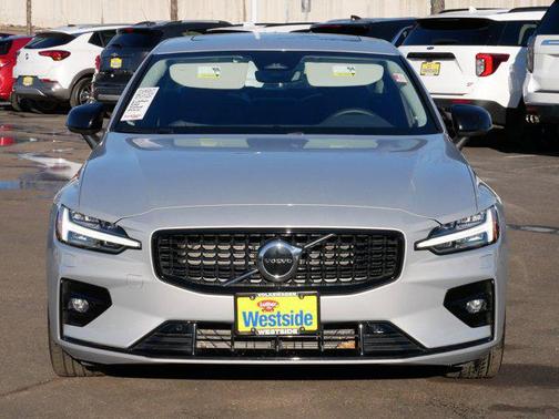 2025 Volvo S60 B5 Core