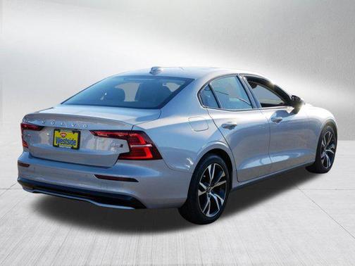 2025 Volvo S60 B5 Core
