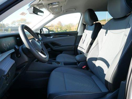 2025 Volkswagen Tiguan 2.0T SE 4MOTION