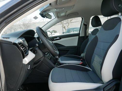 2026 Volkswagen Taos S