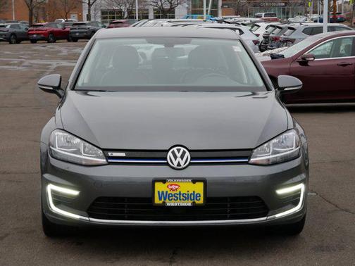 2019 Volkswagen e-Golf SE