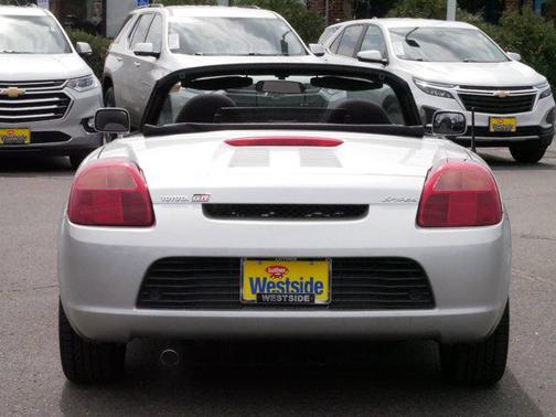 2002 Toyota MR2 2dr Conv Manual
