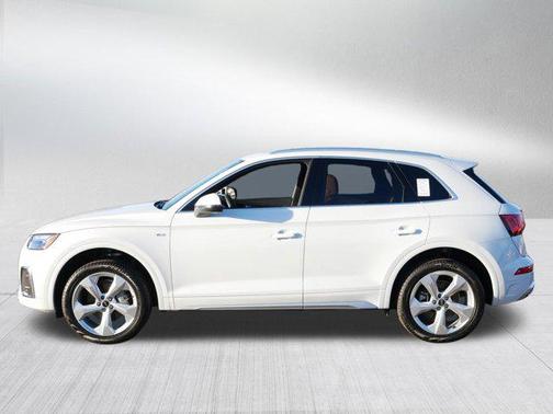 2024 Audi Q5 45 S line Premium Plus