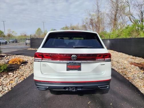 2024 Volkswagen Atlas 2.0T SEL