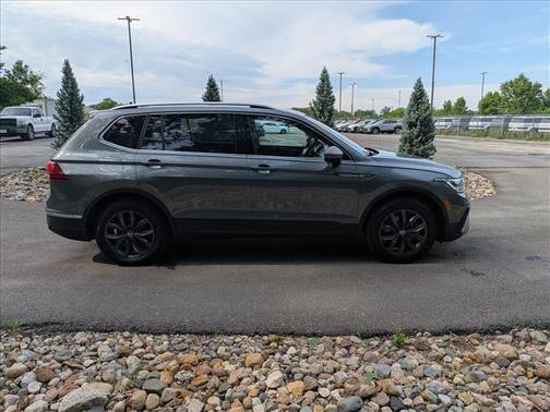 Platinum Gray Metallic 2023 Volkswagen Tiguan 2.0T SE