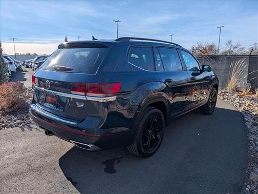 2022 Volkswagen Atlas 3.6L SE w/Technology