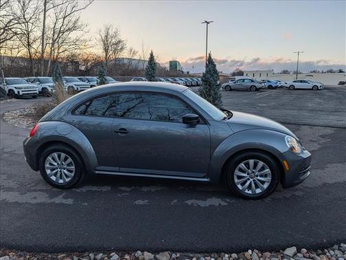 2014 Volkswagen Beetle Auto 1.8T Entry PZEV