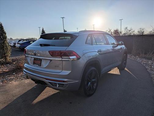 2021 Volkswagen Atlas Cross Sport 3.6L V6 SE w/Technology R-Line