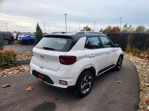 2024 Hyundai VENUE Limited