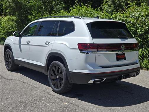 Opal White Pearl 2026 Volkswagen Atlas 2.0T SE W/TECHNOLOGY