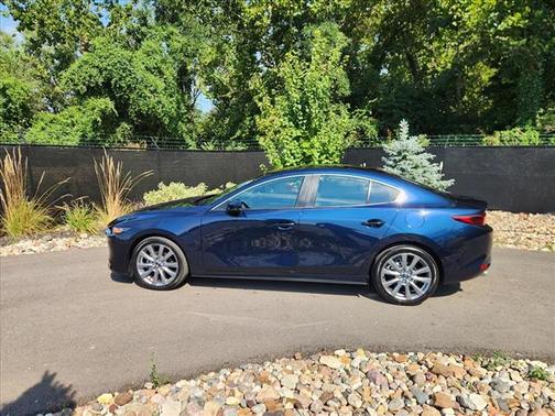 2024 Mazda Mazda3 FWD w/Preferred Package