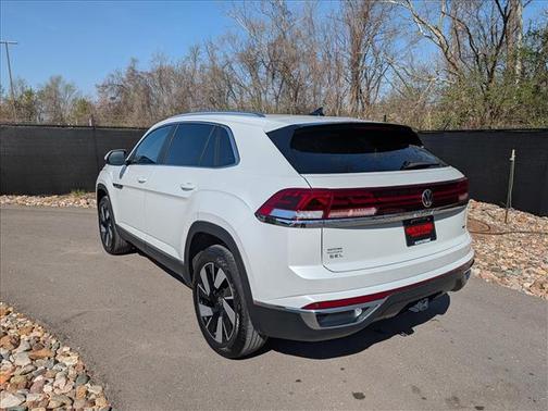 2025 Volkswagen Atlas Cross Sport 2.0T SEL