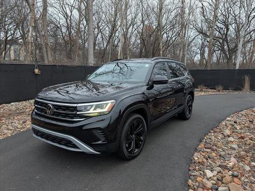 2023 Volkswagen Atlas 3.6L SE w/Technology