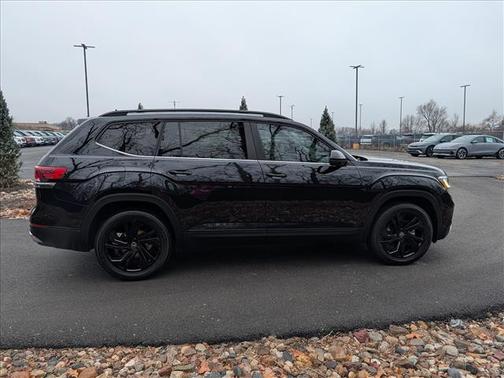 2023 Volkswagen Atlas 3.6L SE w/Technology