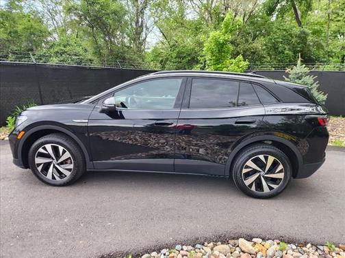 2023 Volkswagen ID.4 Pro