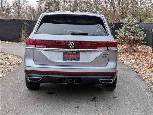 2025 Volkswagen Atlas 2.0T SE