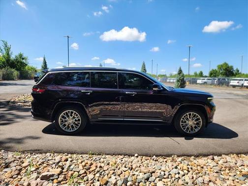 2023 Jeep Grand Cherokee L Summit